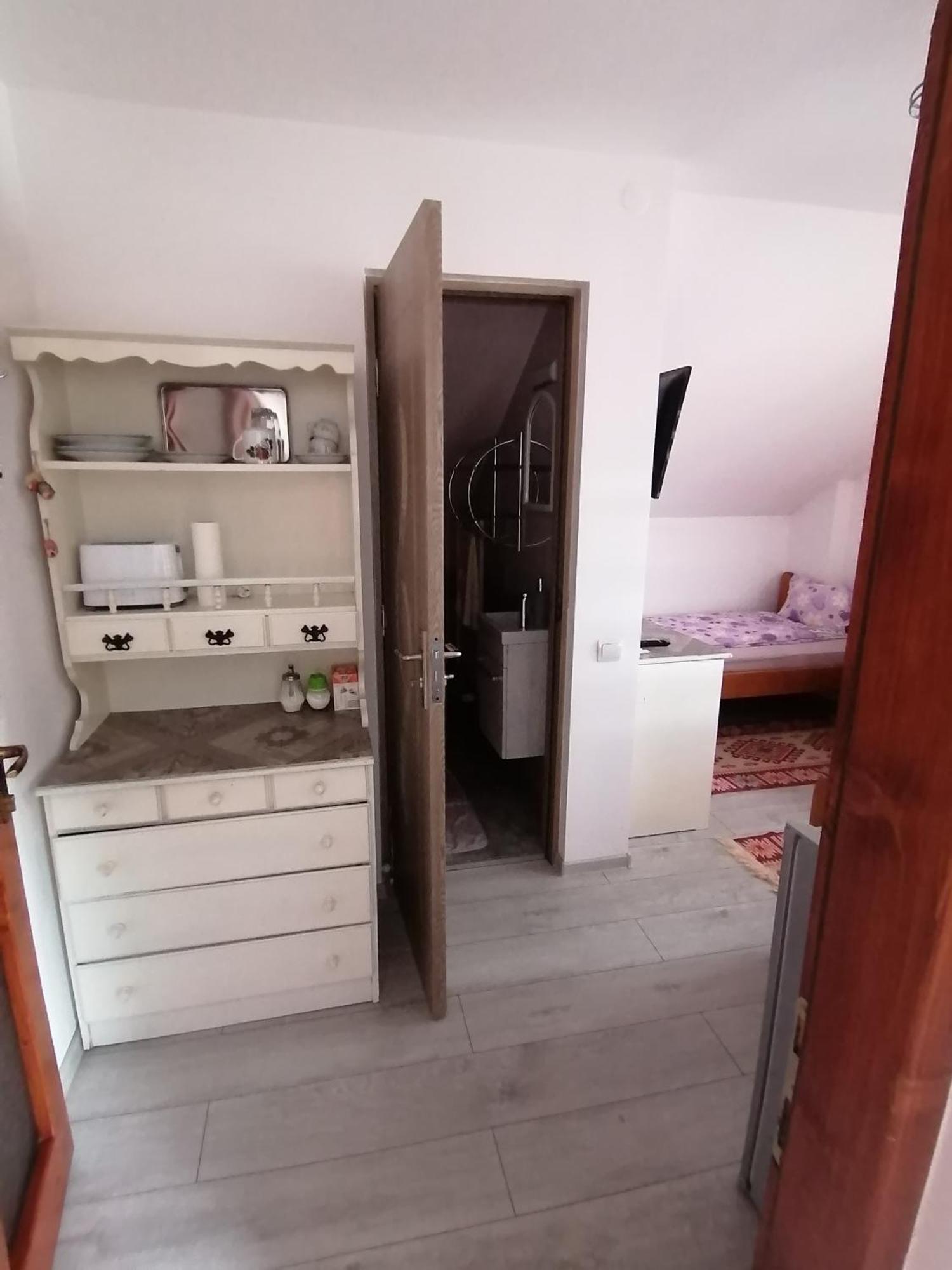 فندق Kalotaszeg Vendeghaz Izvoru Crisului المظهر الخارجي الصورة